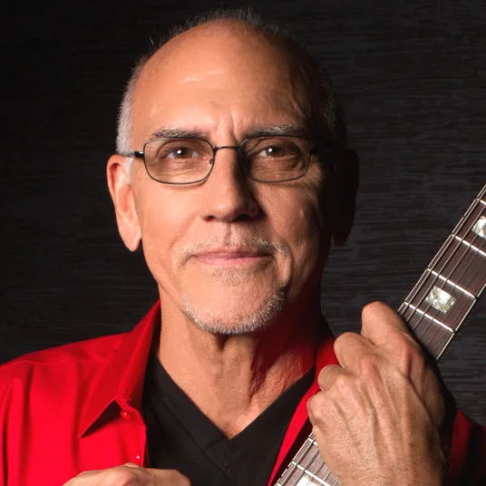 Larry Carlton